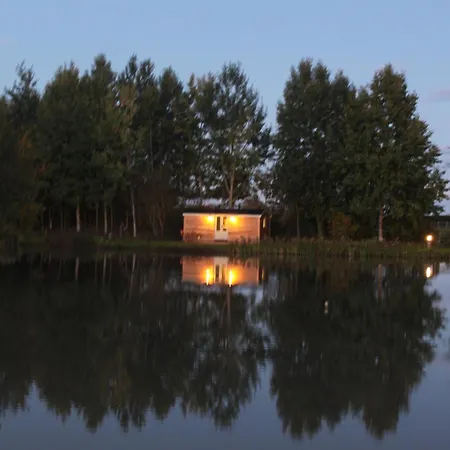 Luxury Shepherds Hut - The Foxglove By The * Stillingfleet