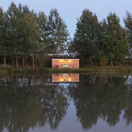 Luxury Shepherds Hut - The Foxglove By The Stillingfleet